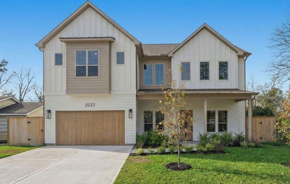 Front exterior of a new home in , Houston, TX, highlighting curb appeal (Image 27).