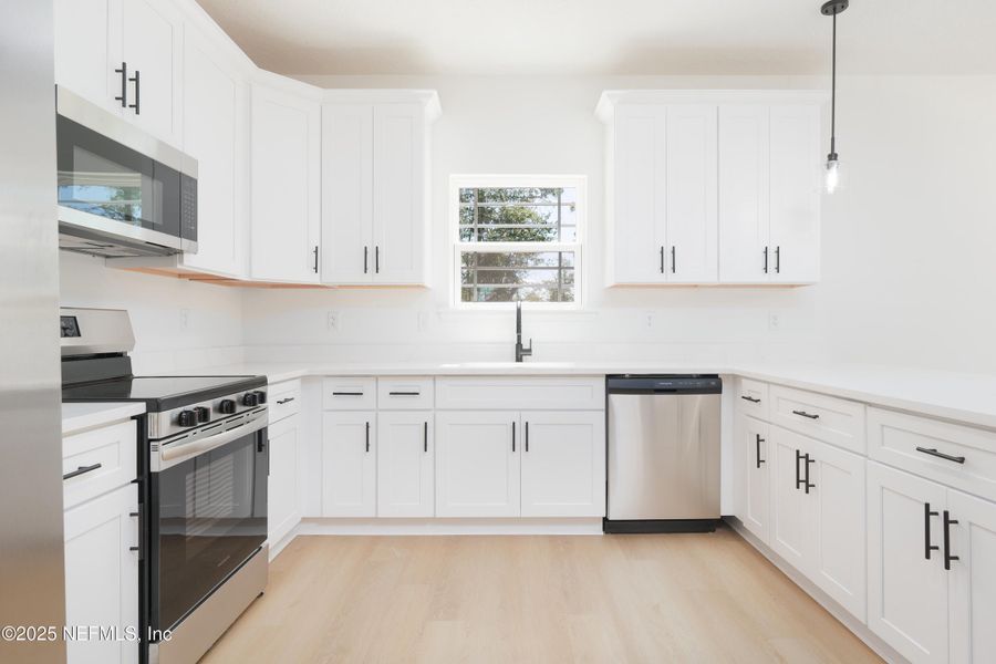 Furnished interior view inside a new home in , Keystone Heights (Image 5). Furnished interior view inside a new home in , Keystone Heights (Image 5).