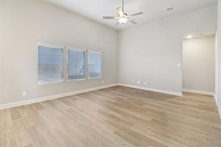 Photo is not of the actual home, but is an inspirational photo of builder’s model home and may depict options, furnishings, and/or decorator features that are not included.