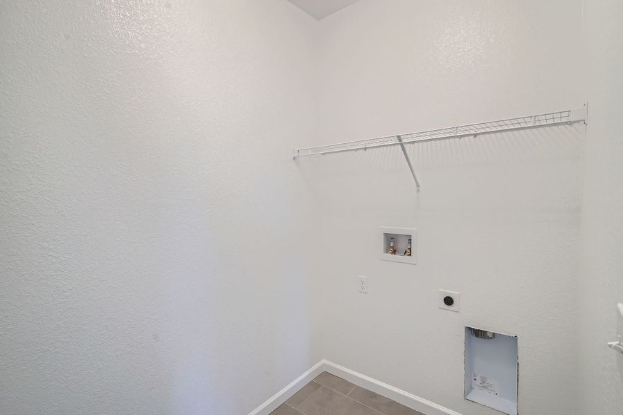 New Home in Strasburg, CO.  - Slide 24