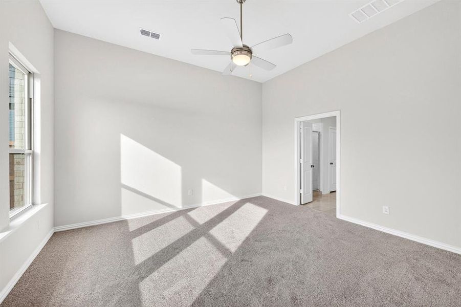 Spacious, unfurnished interior of a new home in Lily Creek at Sutton Fields, Aubrey (Image 39). Spacious, unfurnished interior of a new home in Lily Creek at Sutton Fields, Aubrey (Image 39).