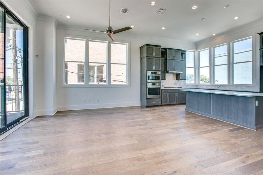 Image of actual unit.