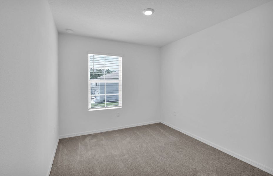 Spacious, unfurnished interior of a new home in Normandy Pines, Jacksonville (Image 17).