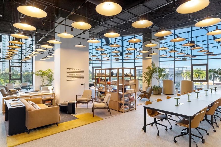 Business Lounge Business Lounge