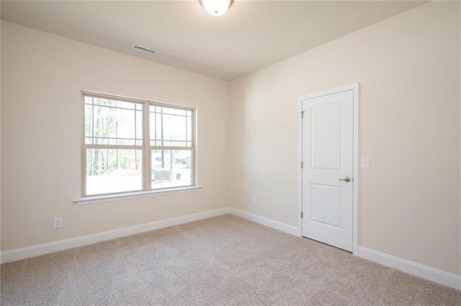 Spacious, unfurnished interior of a new home in Eagle Heights, Maysville (Image 13).
