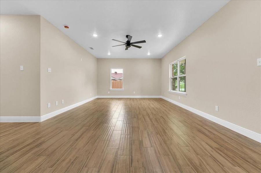 Spacious, unfurnished interior of a new home in , Fort Worth (Image 35).