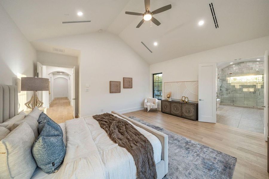 Primary Suite/View 3