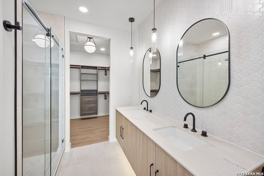 Furnished interior view inside a new home in , New Braunfels (Image 5).