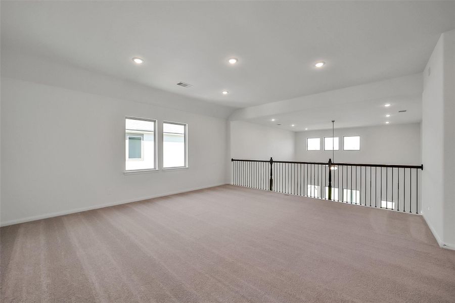 Spacious, unfurnished interior of a new home in Stone Creek Ranch, Hockley (Image 21).