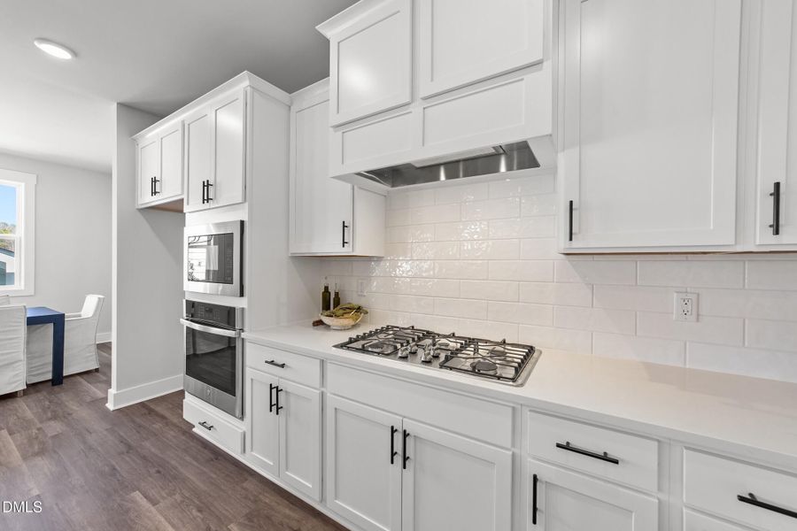 Kitchen - Yin & Yang Interior