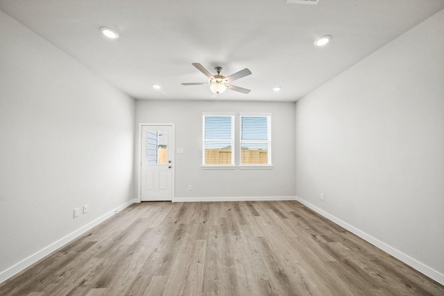 Spacious, unfurnished interior of a new home in Valor Park, Bay City (Image 8). Spacious, unfurnished interior of a new home in Valor Park, Bay City (Image 8).
