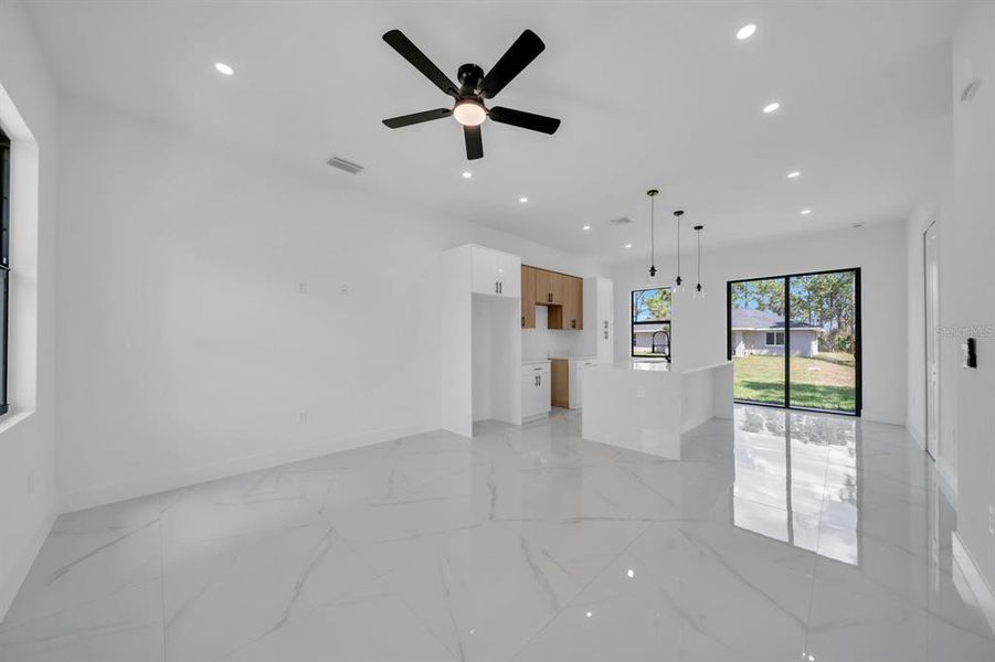 Spacious, unfurnished interior of a new home in , Lehigh Acres (Image 26).
