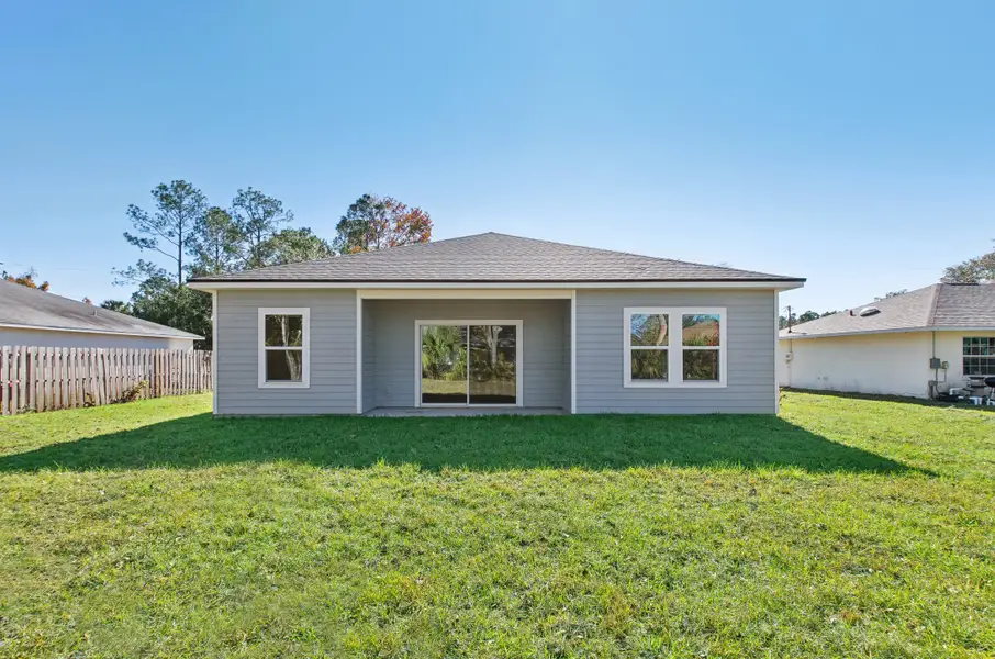 Exterior details of a home in Palm Coast, Palm Coast (Image 3).