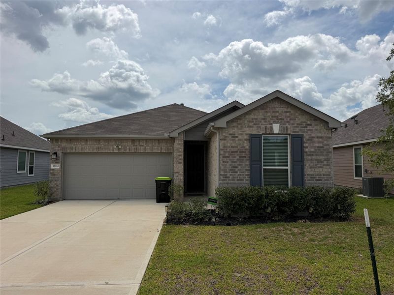 Front exterior of a new home in , Magnolia, TX, highlighting curb appeal (Image 1). Front exterior of a new home in , Magnolia, TX, highlighting curb appeal (Image 1).