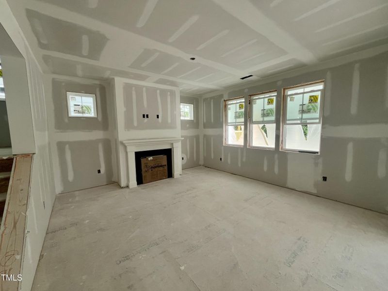 E145847D-0DE4-4DCC-9844-07578D78F508