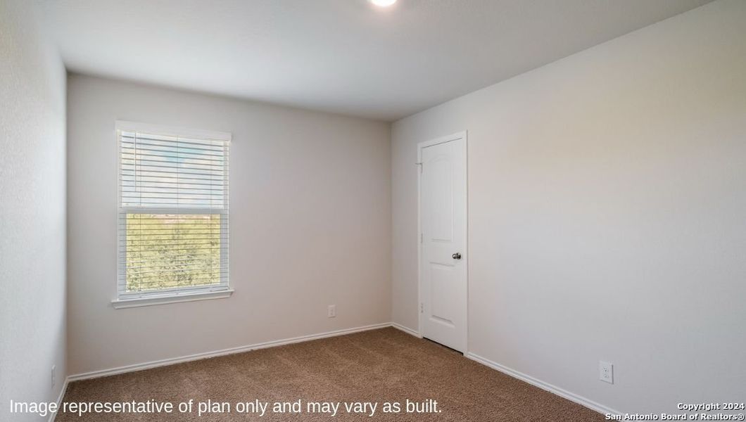 Spacious, unfurnished interior of a new home in Redbird Ranch, San Antonio (Image 27). Spacious, unfurnished interior of a new home in Redbird Ranch, San Antonio (Image 27).