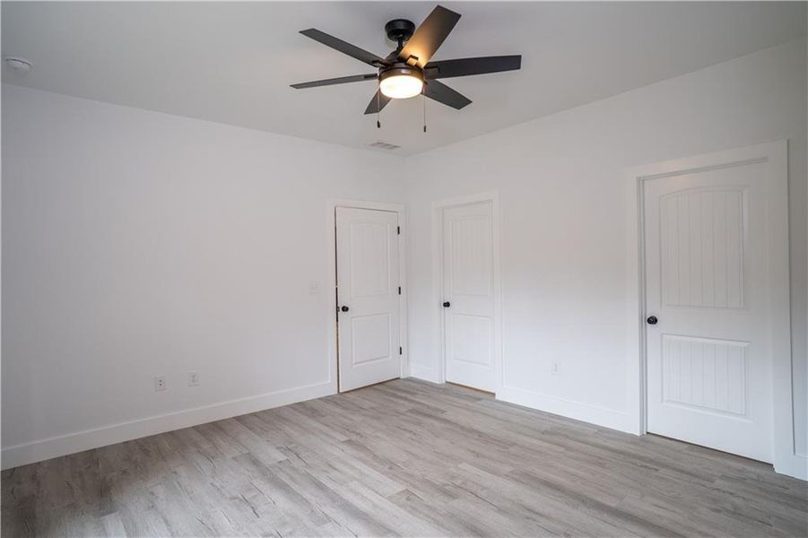 Spacious, unfurnished interior of a new home in , Hartwell (Image 25).