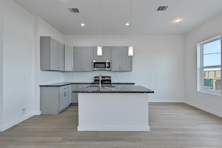 Furnished interior view inside a new home in , Galveston (Image 6).