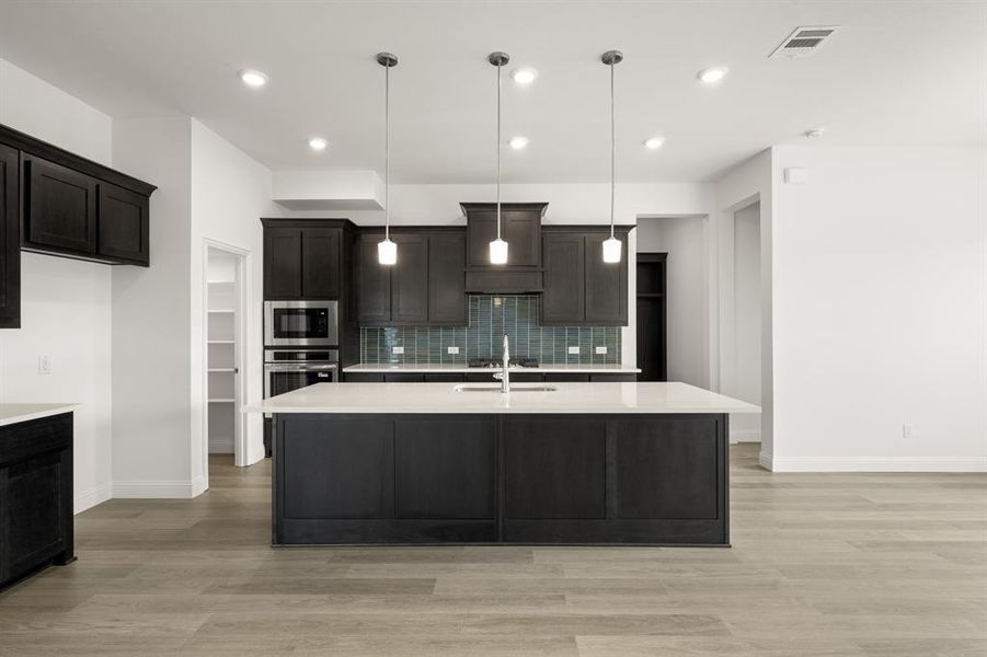 808 Stone Eagle- Kitchen-2 808 Stone Eagle- Kitchen-2