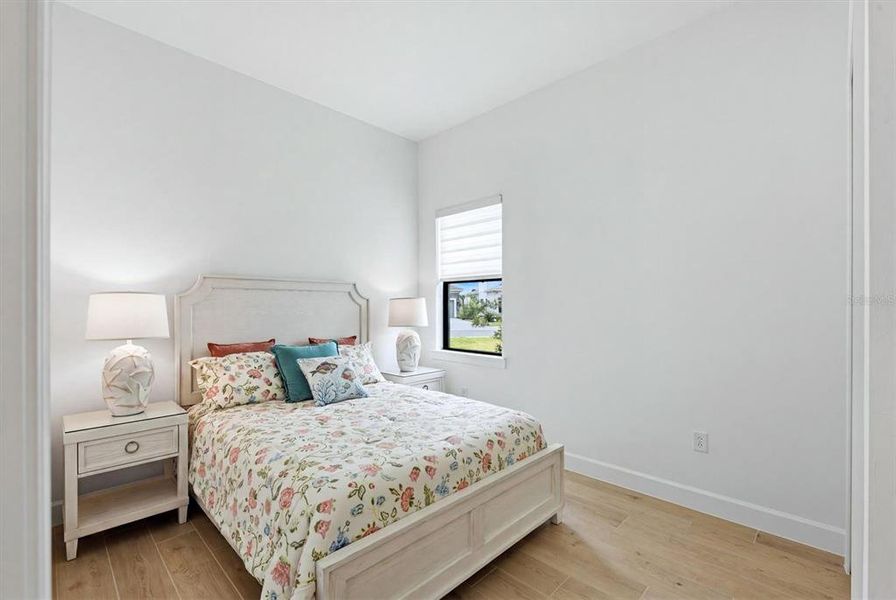 Furnished interior view inside a new home in Del Webb Catalina, Lakewood Ranch (Image 11).