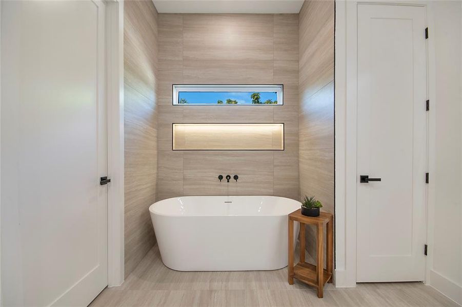 Furnished interior view inside a new home in , Dallas (Image 13).