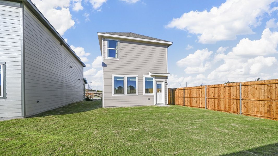 Representative exterior details of a home built from the ROBIN by D.R. Horton in Cartwright Mays, Crandall (Image 3).