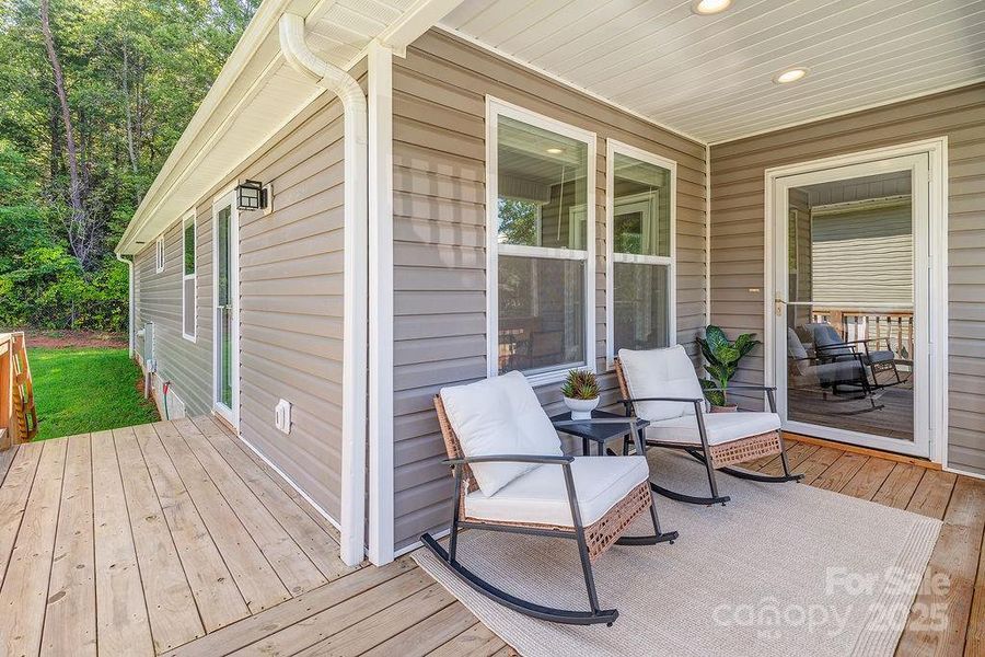 Image 21 of a home in .