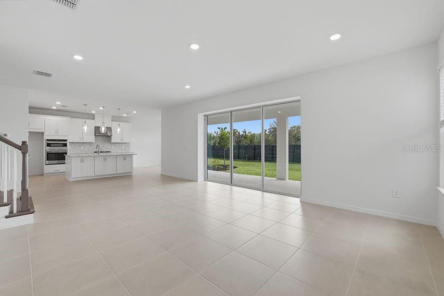 Spacious, unfurnished interior of a new home in Firethorn, Parrish (Image 25). Spacious, unfurnished interior of a new home in Firethorn, Parrish (Image 25).