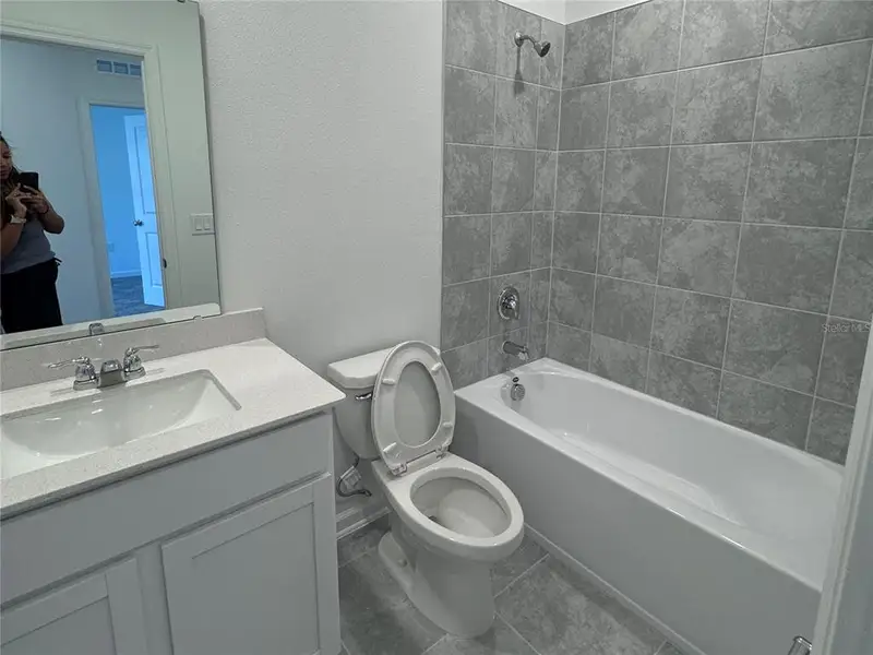 Furnished interior view inside a new home in , Kissimmee (Image 6).