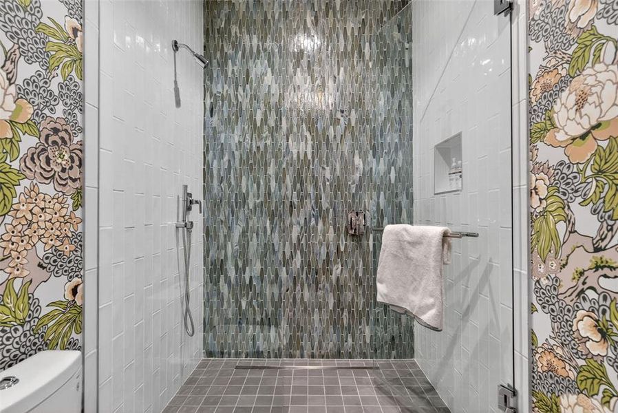 Furnished interior view inside a new home in , Longboat Key (Image 11).