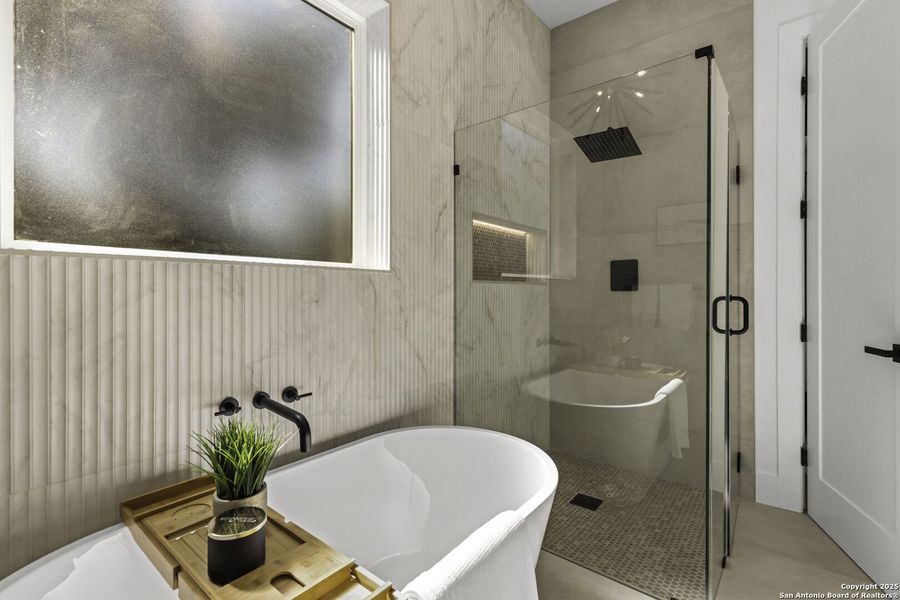 Furnished interior view inside a new home in , Boerne (Image 5).