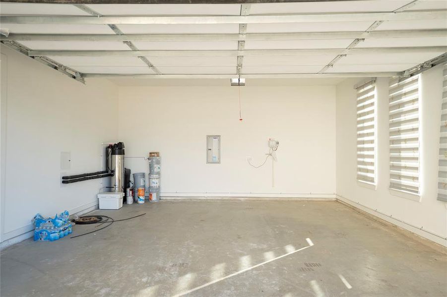 Image 36 of a home in .