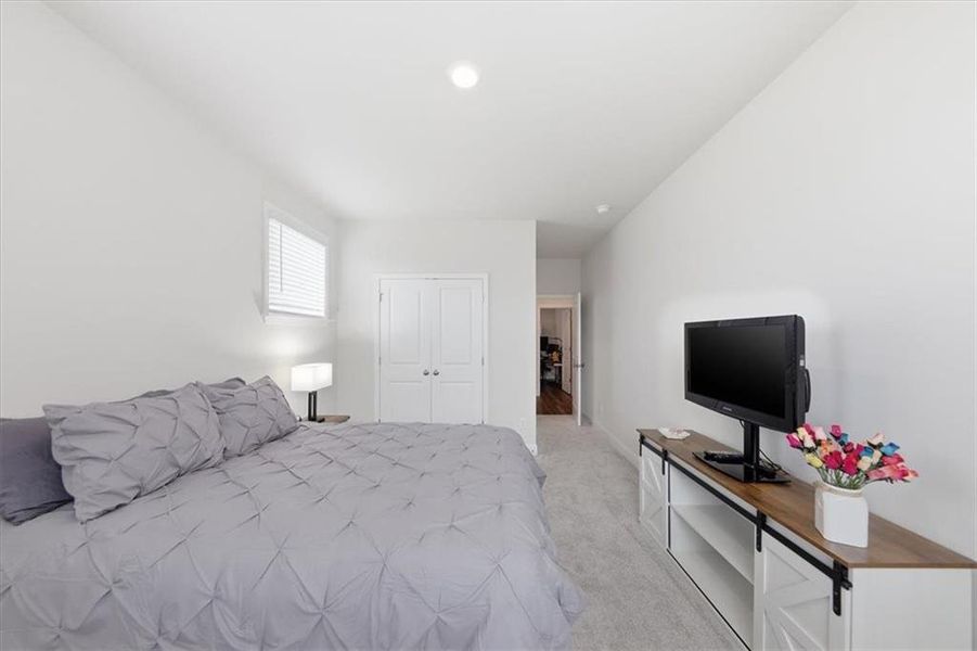 Furnished interior view inside a new home in Falls Creek, Flowery Branch (Image 11).