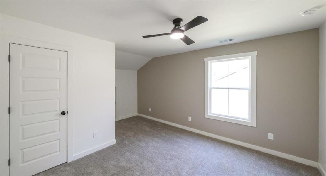 Spacious, unfurnished interior of a new home in , Bremen (Image 38).