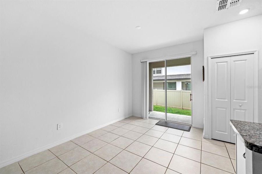 Spacious, unfurnished interior of a new home in , San Antonio (Image 25).