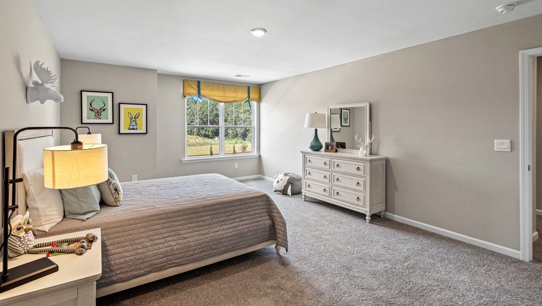 Furnished interior view inside a new home in Woodglen, Piedmont (Image 25).