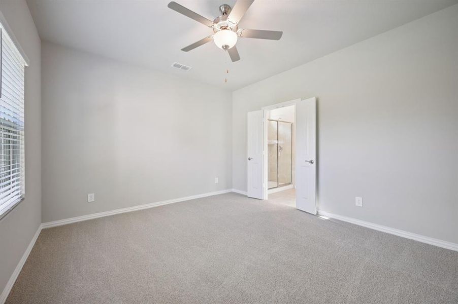 Spacious, unfurnished interior of a new home in Eastridge - Spring Series, McKinney (Image 21). Spacious, unfurnished interior of a new home in Eastridge - Spring Series, McKinney (Image 21).