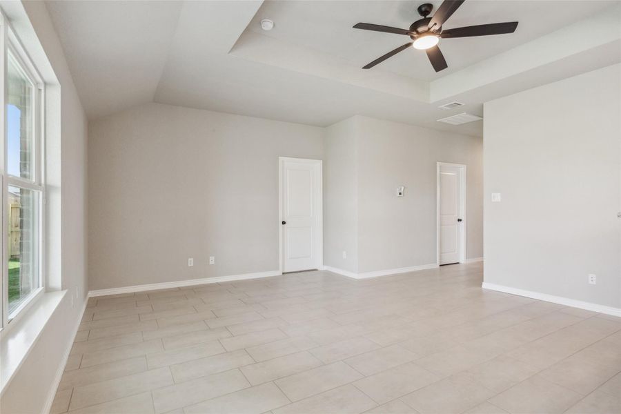 Spacious, unfurnished interior of a new home in , Killeen (Image 16). Spacious, unfurnished interior of a new home in , Killeen (Image 16).