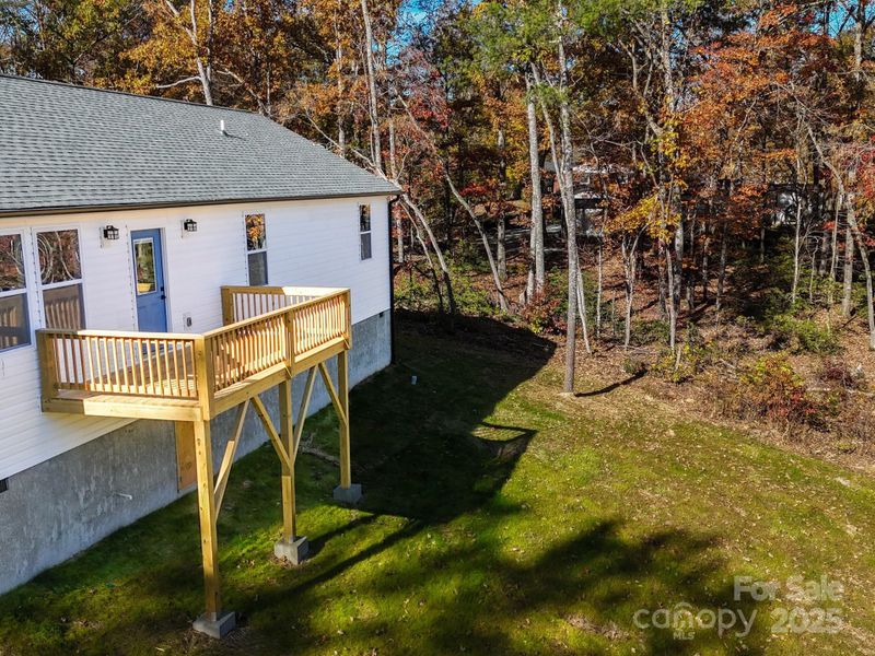 Exterior details and patio area of a home in , Marion (Image 26).