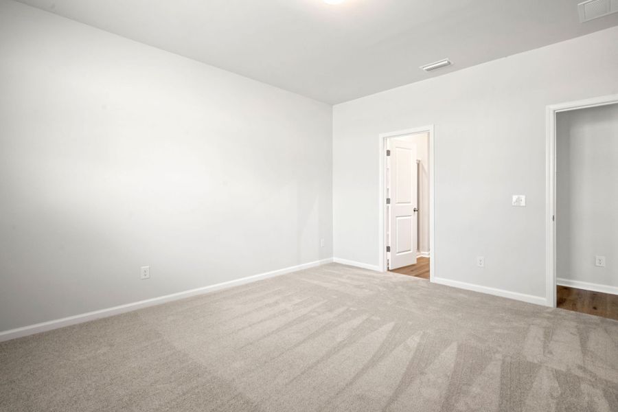 Spacious, unfurnished interior of a new home in Heartwood, Richmond Hill (Image 18). Spacious, unfurnished interior of a new home in Heartwood, Richmond Hill (Image 18).