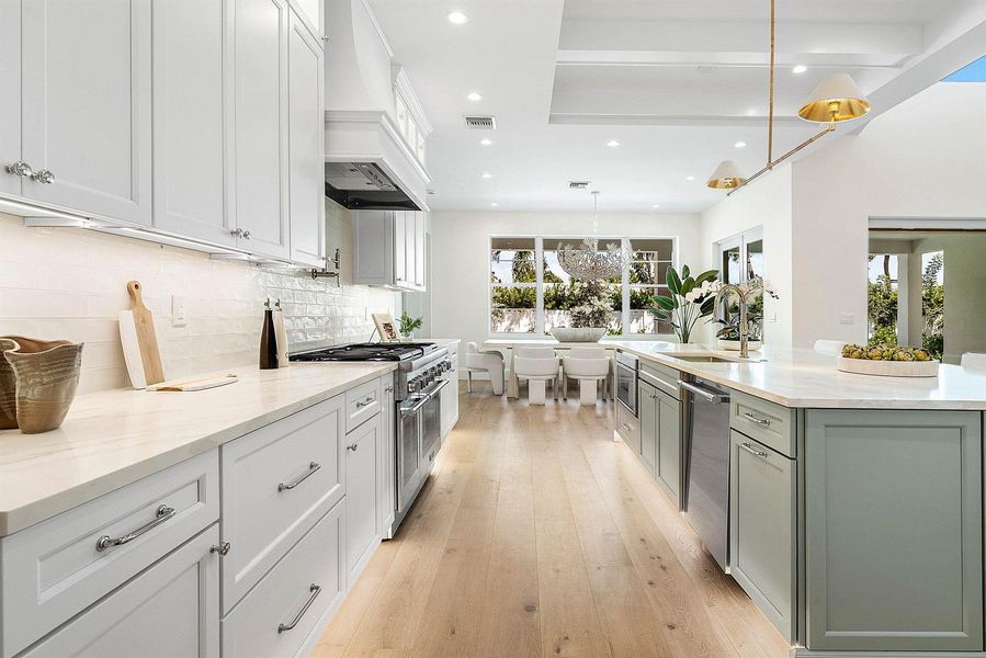 Kitchen 8