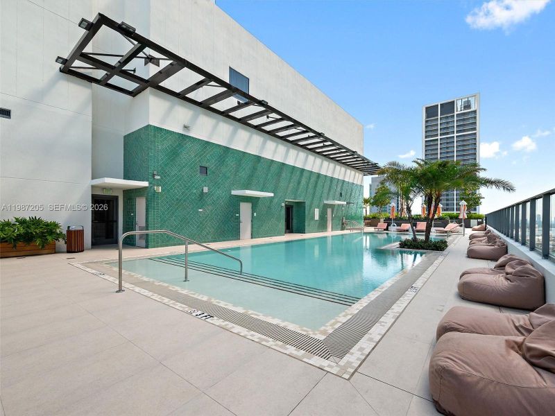 Community amenities in , Miami (Image 20). Community amenities in , Miami (Image 20).