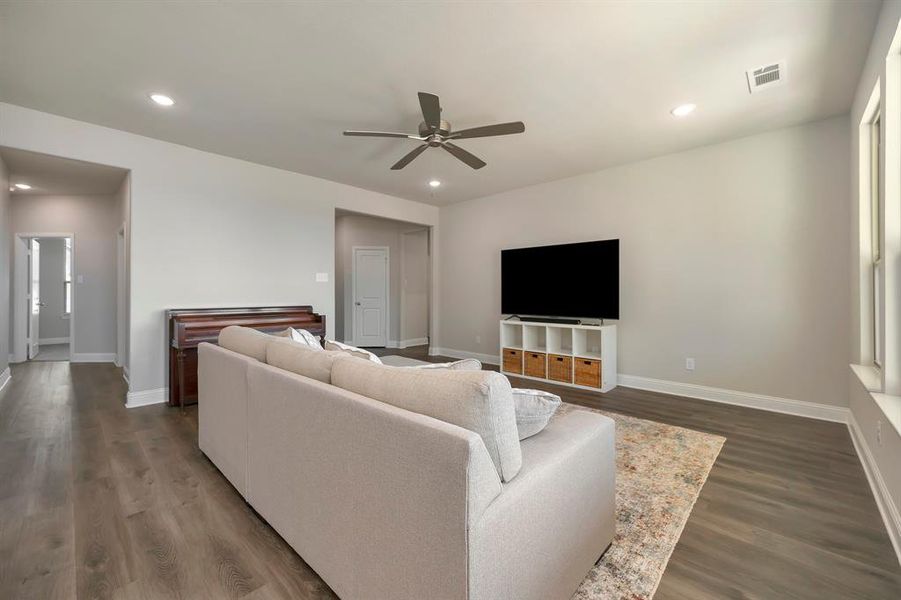 Furnished interior view inside a new home in Fair Oaks, Bridgeport (Image 5).