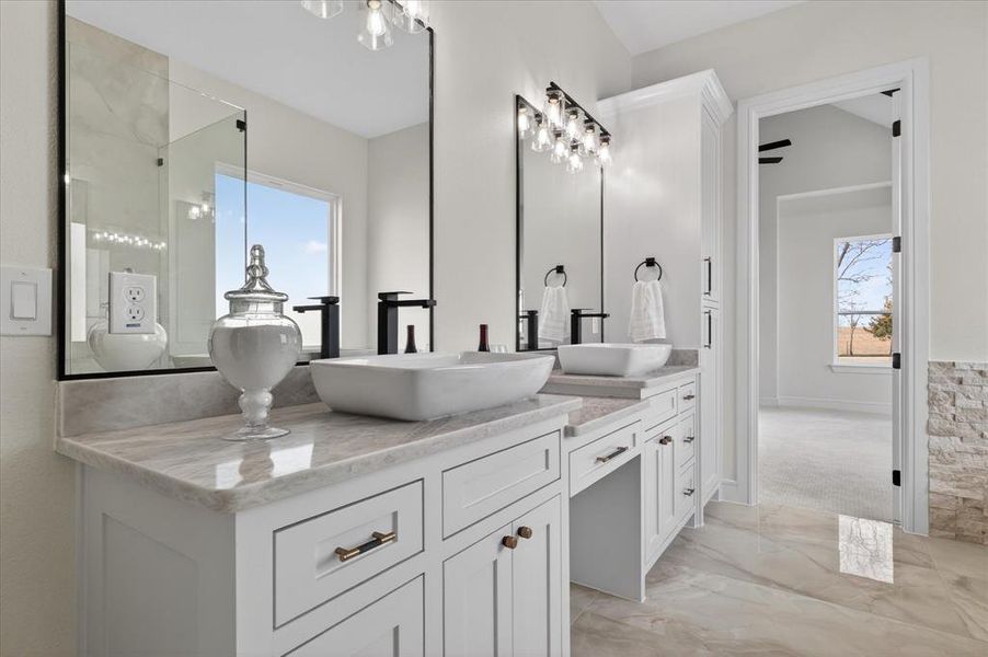 Furnished interior view inside a new home in , Celeste (Image 11).