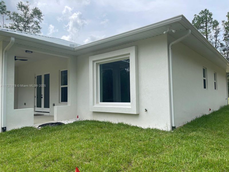 BACK OF THE HOUSE -PICTURE WINDOW