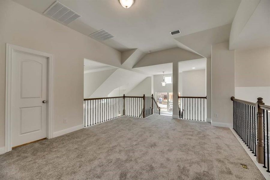Image 20 of a home in Lake Forest.
