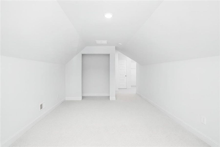 Spacious, unfurnished interior of a new home in Waters Edge, Mansfield (Image 22).
