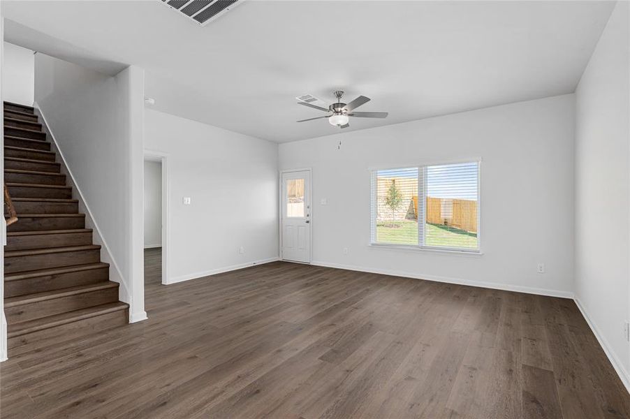 Spacious, unfurnished interior of a new home in Vista West, Fort Worth (Image 6).