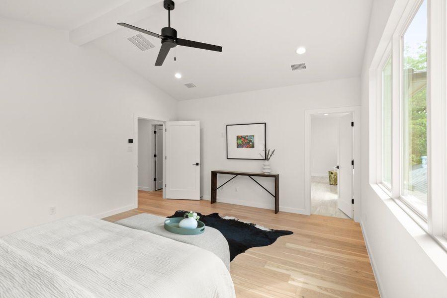 Furnished interior view inside a new home in , Dallas (Image 26). Furnished interior view inside a new home in , Dallas (Image 26).