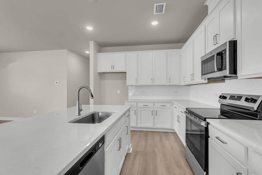 Furnished interior view inside a new home in Tea Farm, Ravenel (Image 10).